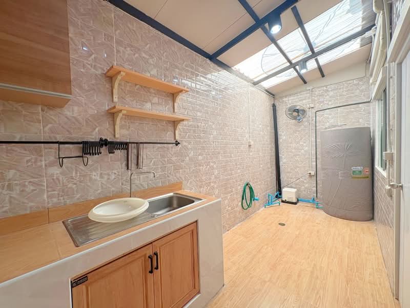 Pruksa Ville 69 Kanjana-Ladpladuke, Nonthaburi, Kanchanapisek Road, Soi Bang Phai 14, Bang Bua Thong, Bang Bua Thong, Nonthaburi, 3 Bedrooms, 120 sqm, Townhouse For Sale, by Punpapa Rassamee, 500183887 - DDproperty.com