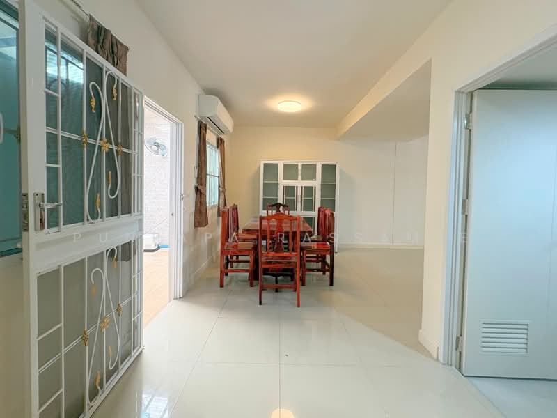 Pruksa Ville 69 Kanjana-Ladpladuke, Nonthaburi, Kanchanapisek Road, Soi Bang Phai 14, Bang Bua Thong, Bang Bua Thong, Nonthaburi, 3 Bedrooms, 120 sqm, Townhouse For Sale, by Punpapa Rassamee, 500183887 - DDproperty.com