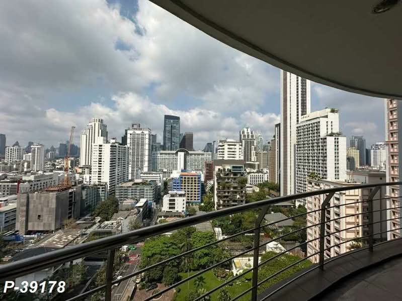 The Master Centrium Asoke-Sukhumvit, Bangkok, Sukhumvit 21, Khlongtoei Nua, Watthana, Bangkok, 2 Bedrooms, 160 sqm, Condo For Rent, by Susira Prueksawun, 500183889 - DDproperty.com