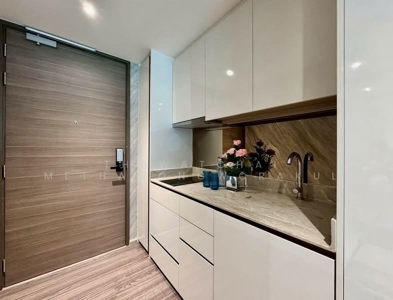 Fynn Asoke, Bangkok, 28 Sukhumvit 10 Alley, Khlong Toei, Khlong Toei, Bangkok, 3 Bedrooms, 110 sqm, Condo For Rent, by Thawatchai Methawongworakul, 500183906 - DDproperty.com