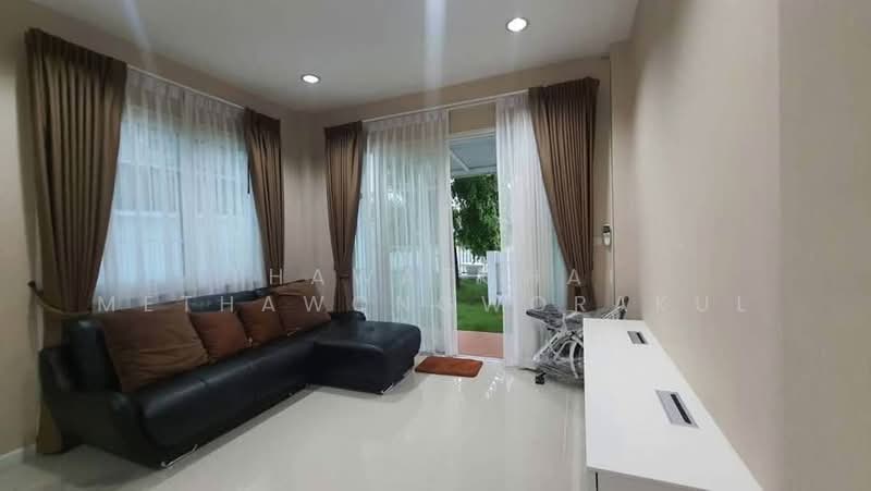 4-BR House, Bangkok, Sam Wa Tawan Tok, Khlong Sam Wa, Bangkok, 4 Bedrooms, 325 sqm, Single Detached House For Sale, by Thawatchai Methawongworakul, 500183925 - DDproperty.com