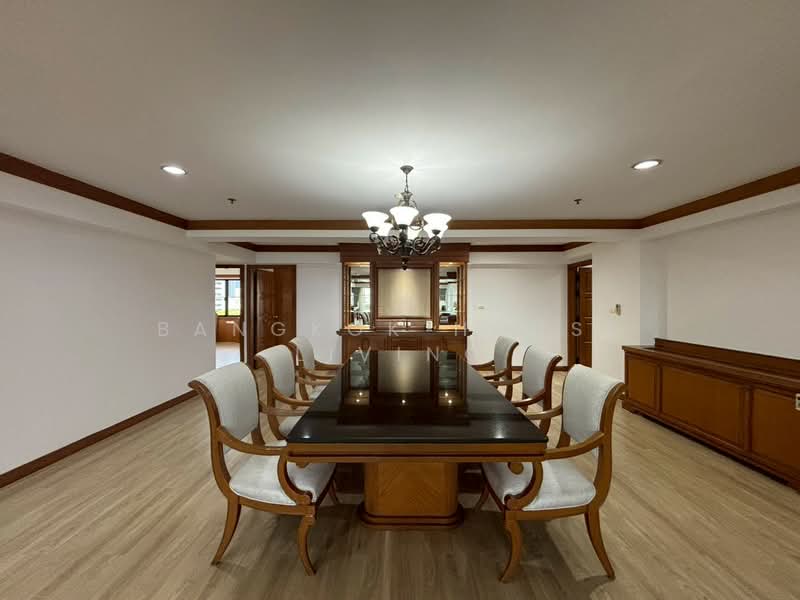 Centre Point Residence Phromphong, Bangkok, Soi Sukhumvit 39, Khlong Tan Nua, Watthana, Bangkok, 4 Bedrooms, 325 sqm, Condo For Rent, by Bangkok House Living, 500183930 - DDproperty.com