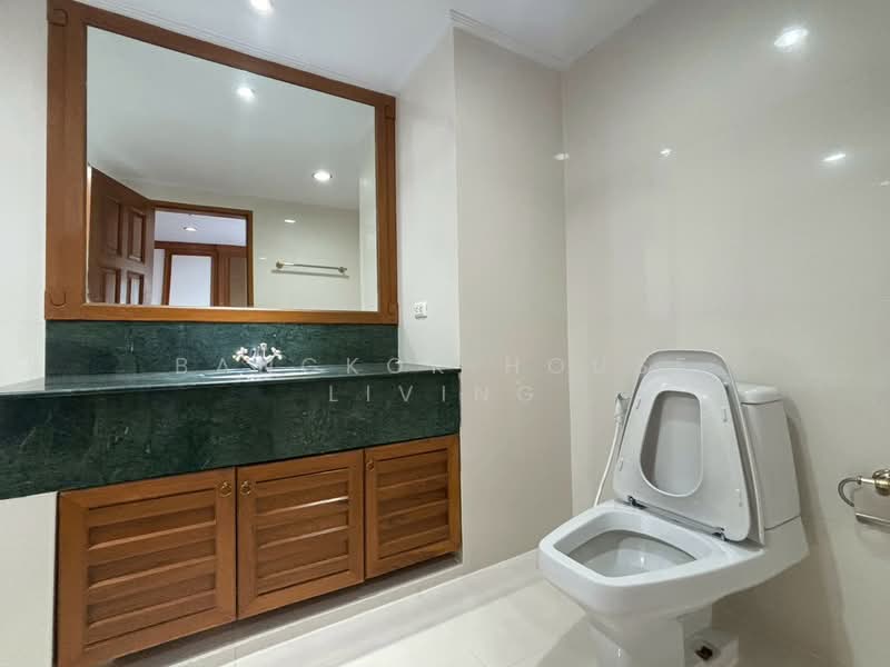 Centre Point Residence Phromphong : เซ็นเตอร์พ้อยท์ เรสซิเด้นซ์ พร้อมพงษ์, กรุงเทพ, ซ.สุขุมวิท39, คลองตันเหนือ, วัฒนา, กรุงเทพ, 325 ตร.ม., คอนโด ให้เช่า, โดย Bangkok House Living, 500183930 - DDproperty.com