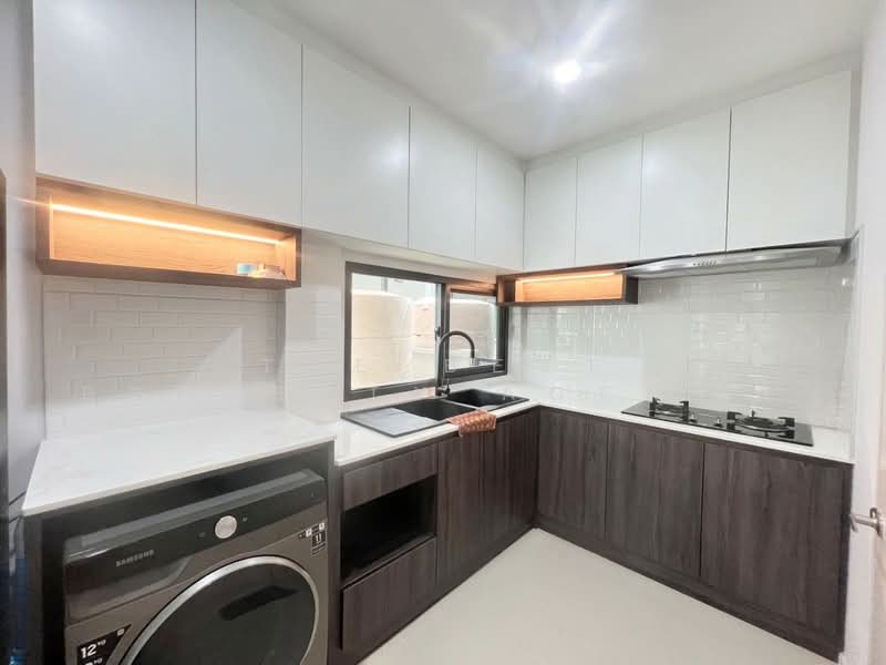 Baan Klang Muang The Edition Sathorn-Suksawat, Bangkok, Soi Suksawat 64, Bangmot, Thung Khru, Bangkok, 4 Bedrooms, 150 sqm, Townhouse For Sale, by The Best Property Agent ปู, 500183933 - DDproperty.com