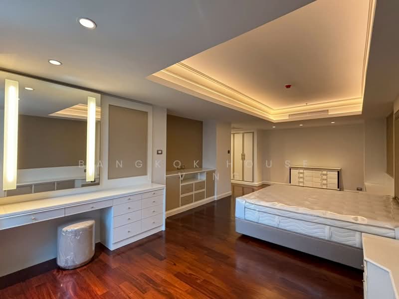 Shanti Sadan, Bangkok, 28 Sukhumvit 59, Khlong Tan Nua, Watthana, Bangkok, 3 Bedrooms, 285 sqm, Condo For Rent, by Bangkok House Living, 500183964 - DDproperty.com