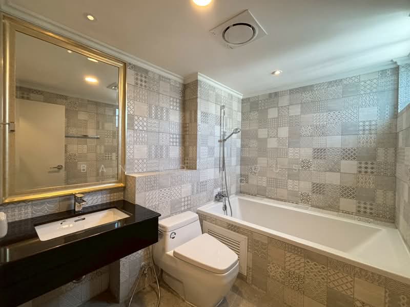 Shanti Sadan, Bangkok, 28 Sukhumvit 59, Khlong Tan Nua, Watthana, Bangkok, 3 Bedrooms, 285 sqm, Condo For Rent, by Bangkok House Living, 500183964 - DDproperty.com