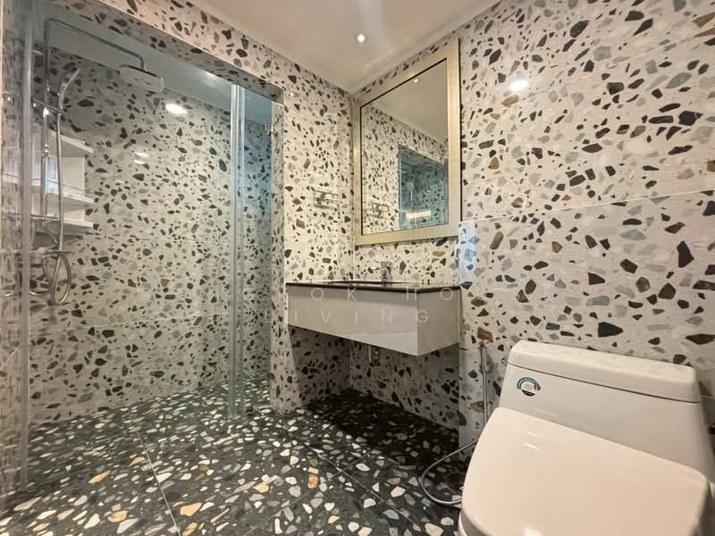 Shanti Sadan, Bangkok, 28 Sukhumvit 59, Khlong Tan Nua, Watthana, Bangkok, 3 Bedrooms, 285 sqm, Condo For Rent, by Bangkok House Living, 500183964 - DDproperty.com