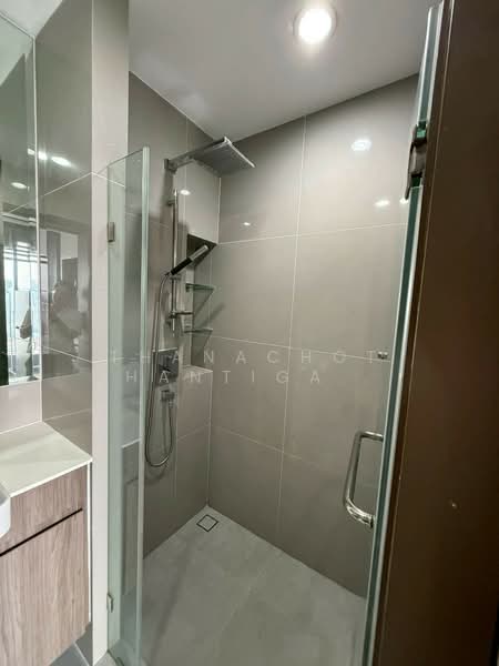 IDEO Mobi Asoke, Bangkok, New Petchaburi Road, Bang Kapi, Huai Khwang, Bangkok, 1 Bedroom, 24 sqm, Condo For Rent, by Thanachot Khantigamongun, 500184082 - DDproperty.com