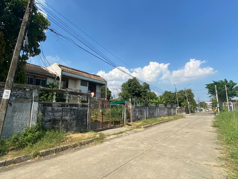 บ้านเดี่ยวพร้อมที่ดินพระโขนง กรุงเทพมหานคร, Bangkok, Bang Chak, Phra Khanong, Bangkok, 2 Bedrooms, 120 sqm, Single Detached House For Sale, by The Best Property ชล, 500184093 - DDproperty.com
