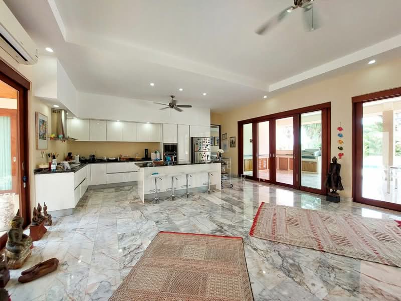 3-BR Villa, Prachuap Khiri Khan, Sam Roi Yot, Sam Roi Yot, Prachuap Khiri Khan, 3 Bedrooms, 321 sqm, Villa For Sale, by Woramet  Jiemdumnernkit, 500184102 - DDproperty.com