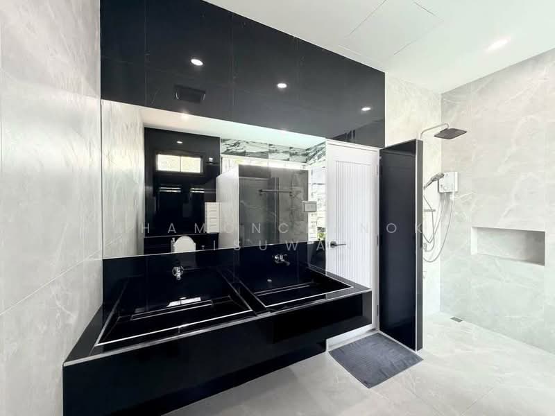 Baan Wang Tan, Chiang Mai, Mae Hia, Muang Chiang Mai, Chiang Mai, 4 Bedrooms, 354 sqm, Single Detached House For Rent, by Khamonchanok Aisuwan, 500184104 - DDproperty.com