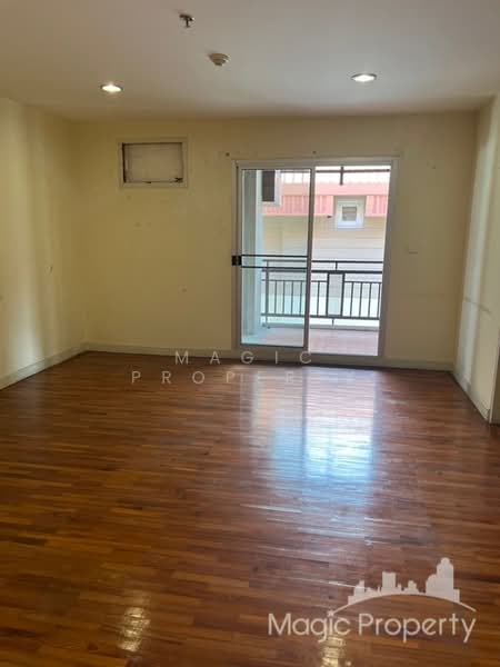 Baan Suan Sukhothai, Bangkok, 111/1-201 Samsen Rd., Dusit, Dusit, Bangkok, 9 Bedrooms, 871 sqm, Condo For Sale, by Magic Property, 500184112 - DDproperty.com