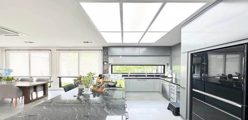 ขายบ้านหรู 3 ชั้น สร้างใหม่ ใกล้ไอคอนสยาม ทำเล BTS วงเวียนใหญ่ ตกแต่งครบ พร้อมอยู่, กรุงเทพ, กรุงธนบุรี, บางลำภูล่าง, คลองสาน, กรุงเทพ, 530 ตร.ม., บ้านเดี่ยว ขาย, โดย บุษบา รัตนวงษ์ชัย, 500184144 - DDproperty.com