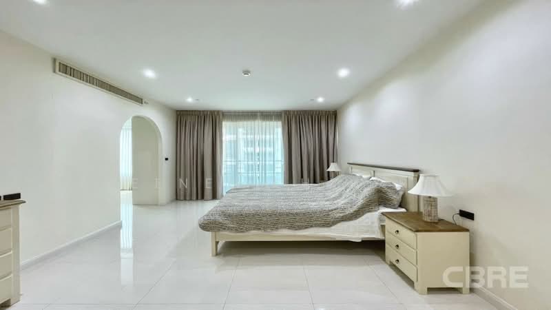 Ideal 24, Bangkok, 85 Sukhumvit 24 Alley, Khong Tan, Khlong Toei, Bangkok, 4 Bedrooms, 330 sqm, Condo For Sale, by Paveenee Chaisriha, 500184162 - DDproperty.com