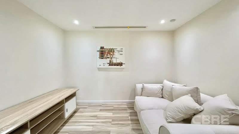 Ideal 24, Bangkok, 85 Sukhumvit 24 Alley, Khong Tan, Khlong Toei, Bangkok, 4 Bedrooms, 330 sqm, Condo For Sale, by Paveenee Chaisriha, 500184162 - DDproperty.com