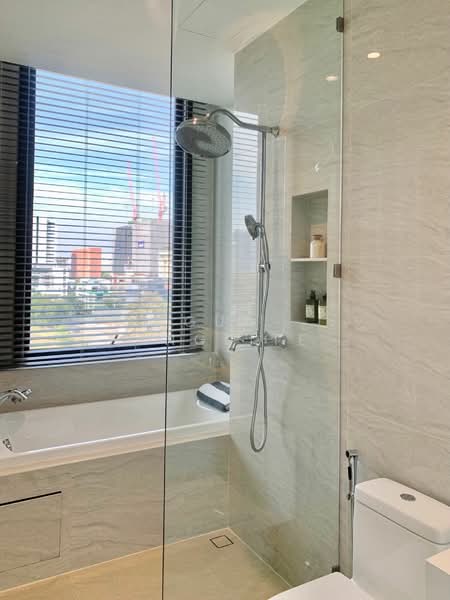 Muniq Langsuan, Bangkok, Soi Tonson, Lumphini, Pathum Wan, Bangkok, 3 Bedrooms, 152 sqm, Condo For Sale, by Gun Henglite , 500184168 - DDproperty.com