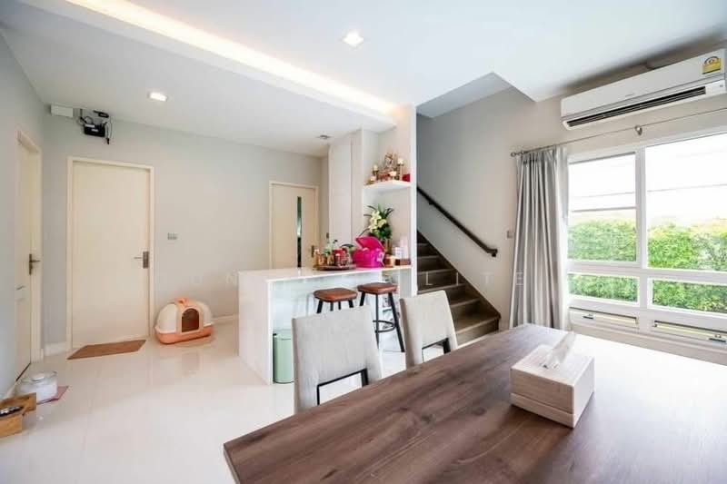 Mantana Onnut-Wongwaen 5, Bangkok, Kanchanaphisek Road, Dok Mai, Prawet, Bangkok, 3 Bedrooms, 158 sqm, Single Detached House For Rent, by Gun Henglite , 500184171 - DDproperty.com