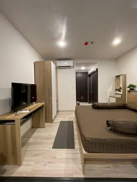 XT Huaikhwang, Bangkok, 244 Ratchadaphisek Road, Huai Khwang, Huai Khwang, Bangkok, 1 Bedroom, 30 sqm, Condo For Rent, by ณภัทร พรสิริเมธากุล, 500184210 - DDproperty.com