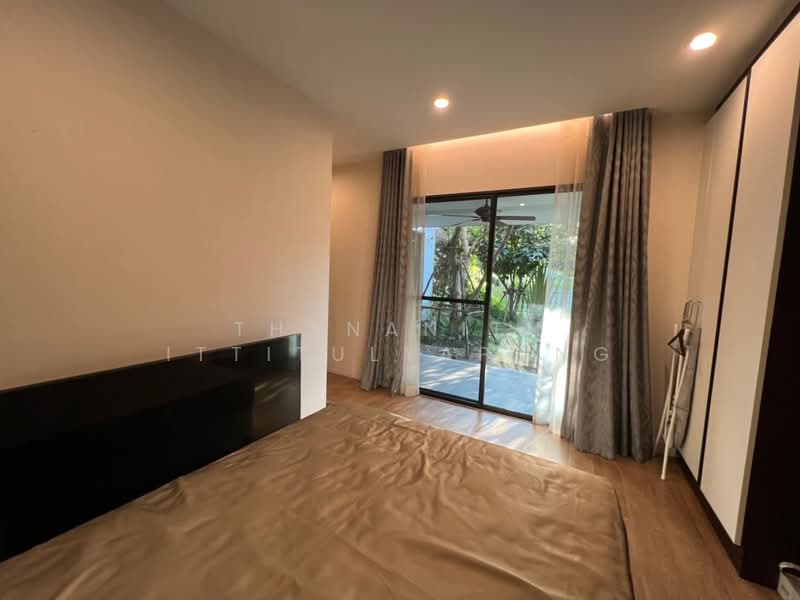 Burasiri Pattanakarn, Bangkok, New Pattanakarn Road, Prawet, Prawet, Bangkok, 4 Bedrooms, 299 sqm, Single Detached House For Rent, by Thananith Ittitulyapong, 500184223 - DDproperty.com