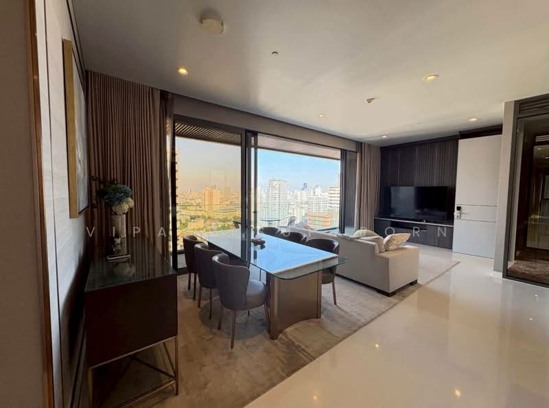 Vittorio 39, Bangkok, 8 Sukhumvit, Khlong Tan Nua, Watthana, Bangkok, 2 Bedrooms, 127 sqm, Condo For Sale, by Vipada Supaporn, 500184227 - DDproperty.com