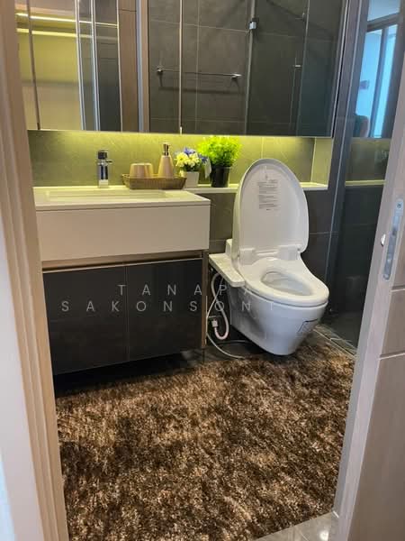 The Esse at Singha Complex, Bangkok, 1788 New Petchaburi Rd, Khlongtoei Nua, Watthana, Bangkok, 1 Bedroom, 35 sqm, Condo For Rent, by Tanapat Sakonsontised, 500184300 - DDproperty.com