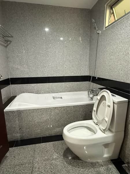 Grand Langsuan, Bangkok, Soi Lang Suan ,Ploenchit Road, Lumphini, Pathum Wan, Bangkok, 3 Bedrooms, 150 sqm, Condo For Rent, by Napatsawan Tamjorhor, 500184348 - DDproperty.com