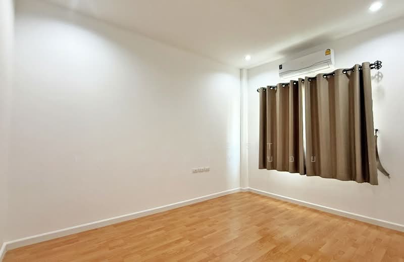 พิมพ์พิชฎา เชียงใหม่, Chiang Mai, San Klang, San Kamphaeng, Chiang Mai, 4 Bedrooms, 170 sqm, Townhouse For Sale, by The Best Property บอย, 500184355 - DDproperty.com