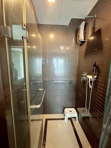 Rhythm Sukhumvit 50, Bangkok, 8 Sukhumvit 50, Sukhumvit Road, Phra Kanong, Khlong Toei, Bangkok, 1 Bedroom, 45 sqm, Condo For Rent, by Tanapat Sakonsontised, 500184361 - DDproperty.com