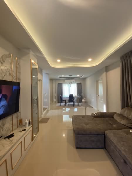 ให้เช่า - Centro Prachauthit 90 : เซนโทร ประชาอุทิศ 90, สมุทรปราการ