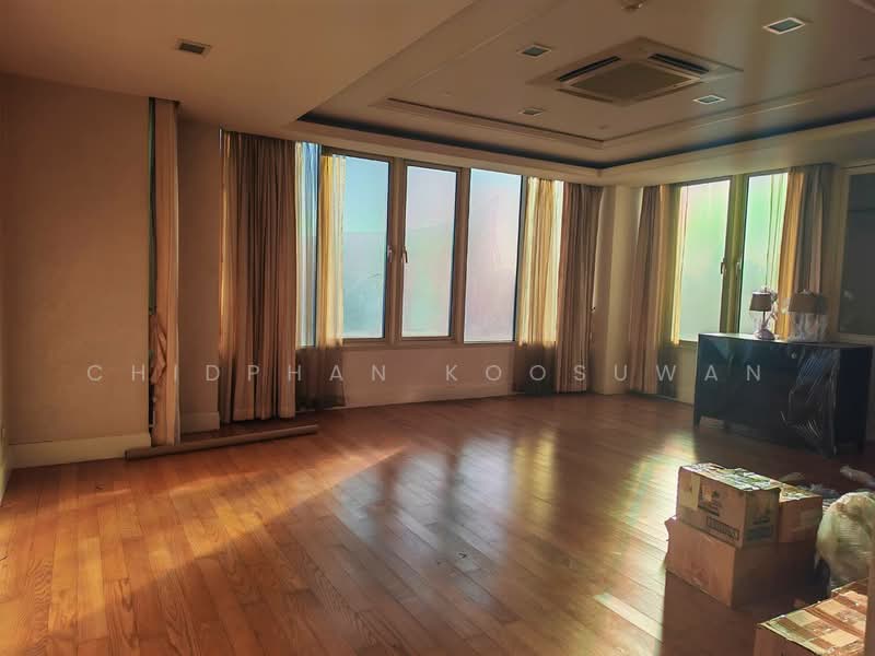 Hampton Thonglor 10, Bangkok, 324 Soi Thonglor 10, Sukhumvit Road, Khlong Tan Nua, Watthana, Bangkok, 4 Bedrooms, 450 sqm, Condo For Sale, by CHIDPHAN KOOSUWAN, 500184394 - DDproperty.com