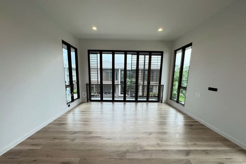 Burasiri Krungthep Kreetha, Bangkok, 95 Soi Pracha Ruam Chai, Hua Mak, Bang Kapi, Bangkok, 4 Bedrooms, 300 sqm, Single Detached House For Rent, by Vipada Supaporn, 500184395 - DDproperty.com