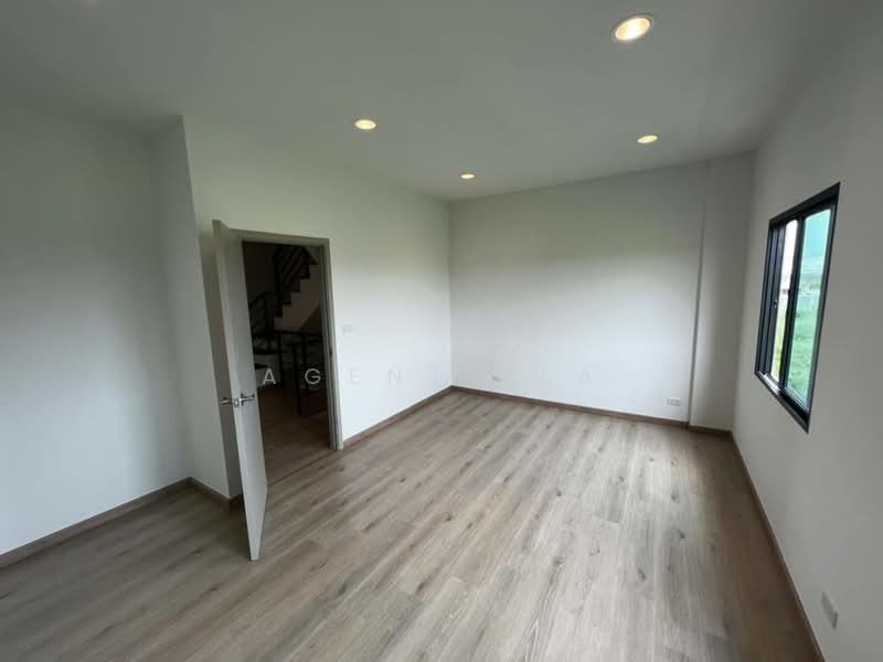 Premium Place Phaholyothin-Ramintra, Bangkok, Tha Rang, Bang Khen, Bangkok, 4 Bedrooms, 170 sqm, Townhouse For Rent, by Agent Pla, 500184417 - DDproperty.com