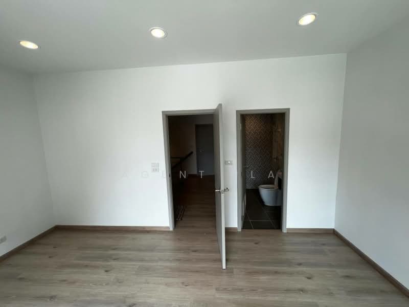 Premium Place Phaholyothin-Ramintra, Bangkok, Tha Rang, Bang Khen, Bangkok, 4 Bedrooms, 170 sqm, Townhouse For Rent, by Agent Pla, 500184417 - DDproperty.com