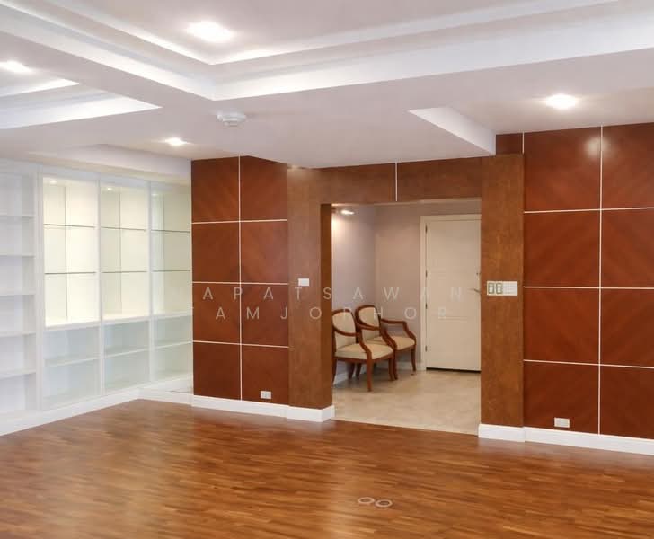 President Park Sukhumvit 24, Bangkok, 99 Sukhumvit 24 Alley, Khlongtoei Nua, Watthana, Bangkok, 3 Bedrooms, 261 sqm, Condo For Rent, by Napatsawan Tamjorhor, 500184424 - DDproperty.com