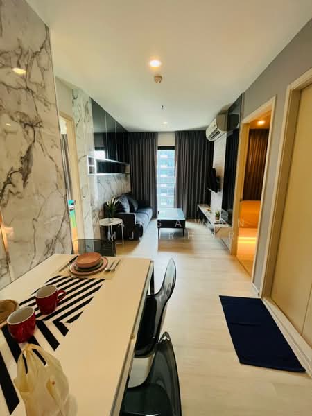 Life Asoke, Bangkok, Asoke-Dindang Road, Bang Kapi, Huai Khwang, Bangkok, 2 Bedrooms, 55 sqm, Condo For Rent, by Napatsawan Tamjorhor, 500184453 - DDproperty.com