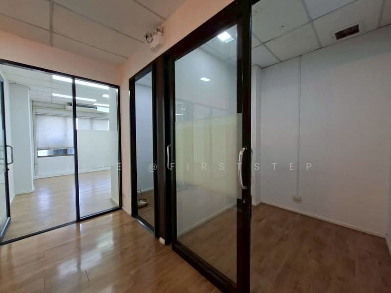 Office Space, Sathorn-Lumpini, Near MRT Lumpini, Bangkok, Thung Maha Mek, Sathon, Bangkok, , 184 sqm, Office Space For Rent, by LINE @firststep, 500184462 - DDproperty.com