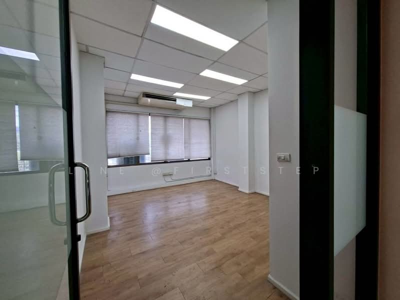 Office Space, Sathorn-Lumpini, Near MRT Lumpini, Bangkok, Thung Maha Mek, Sathon, Bangkok, , 184 sqm, Office Space For Rent, by LINE @firststep, 500184462 - DDproperty.com