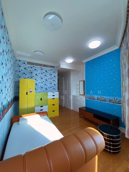 Royce Private Residences, Bangkok, 61 Soi Sukhumvit 31, Khlongtoei Nua, Watthana, Bangkok, 4 Bedrooms, 355 sqm, Condo For Sale, by Napatsawan Tamjorhor, 500184465 - DDproperty.com