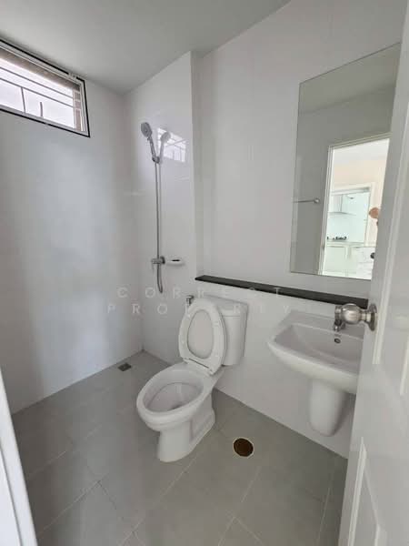 Areeya Como Bangna - Wongwaen, Samut Prakan, Mahachai Road, Bangphli Yai, Bang Plee, Samut Prakan, 3 Bedrooms, 165 sqm, Semi-Detached House (Twin House) For Rent, by Correct Property, 500184495 - DDproperty.com