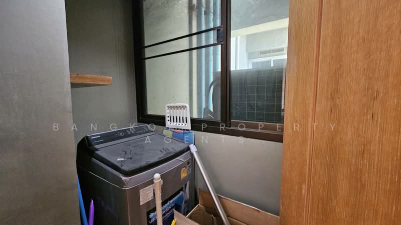 The Emporio Place, Bangkok, 93 Soi Sukhumvit 24, Sukhumvit Road, Khong Tan, Khlong Toei, Bangkok, 1 Bedroom, 68 sqm, Condo For Rent, by BANGKOK PROPERTY AGENTS, 500184537 - DDproperty.com