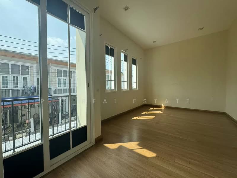 Townhouse 4 Bedroom for Sale in East Pattaya, Chon Buri (Pattaya), Bang Lamung, Bang Lamung (Pattaya), Chon Buri (Pattaya), 4 Bedrooms, 69 sqm, Townhouse For Sale, by PLC real estate, 500184676 - DDproperty.com