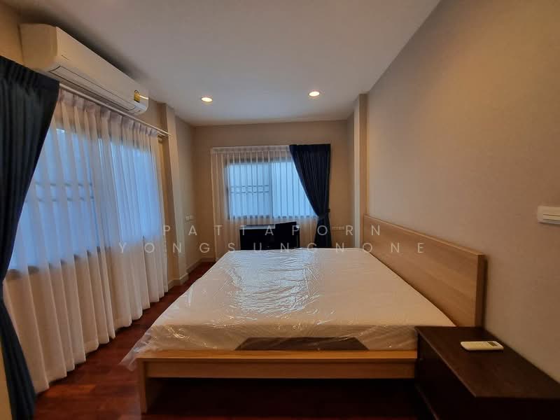 Grand Bangkok Boulevard Sathorn, Bangkok, 48 93 Soi 15, Bang Khae, Bang Khae, Bangkok, 4 Bedrooms, 400 sqm, Single Detached House For Rent, by Pattaporn Yongsungnone, 500184685 - DDproperty.com