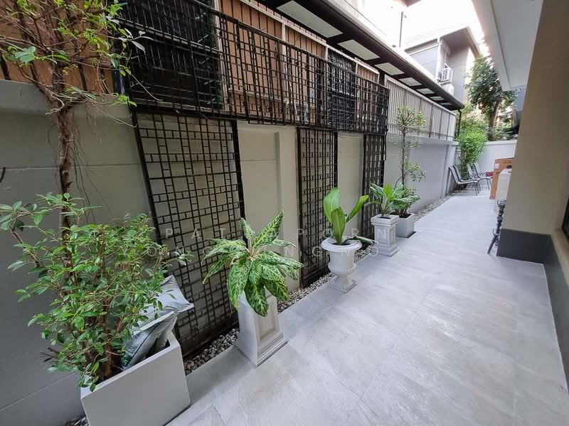 Grand Bangkok Boulevard Sathorn, Bangkok, 48 93 Soi 15, Bang Khae, Bang Khae, Bangkok, 4 Bedrooms, 400 sqm, Single Detached House For Rent, by Pattaporn Yongsungnone, 500184685 - DDproperty.com