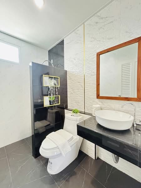 บ้านให้เช่า 3 ห้องนอน ในเขตมาบประชันฝั่งตะวันออก พัทยา, ชลบุรี, บางละมุง, บางละมุง, ชลบุรี, 180 ตร.ม., บ้านเดี่ยว ให้เช่า, โดย PLC real estate, 500184730 - DDproperty.com