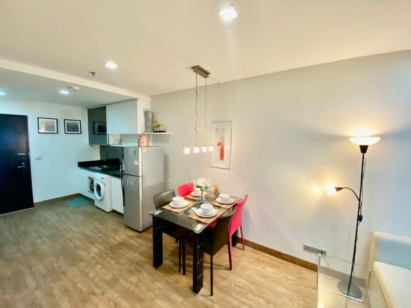Sky Walk Residences, Bangkok, 1599 Sukhumvit Road, Phra Kanong Nua, Watthana, Bangkok, 2 Bedrooms, 60 sqm, Condo For Rent, by Pattaporn Yongsungnone, 500184761 - DDproperty.com
