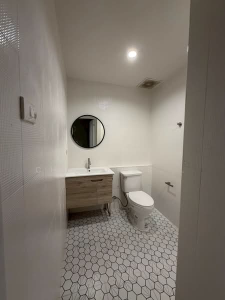 Townhouse for Rent - Near BTS Phra Khanong, Bangkok, Phra Kanong, Khlong Toei, Bangkok, , 400 sqm, Shophouse For Rent, by Pudis Chitrungsakorn, 500184776 - DDproperty.com