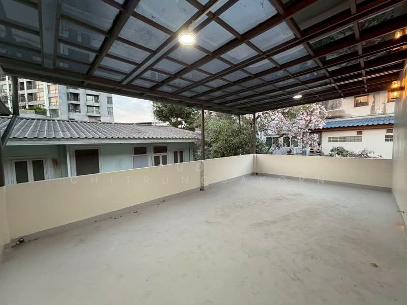 Townhouse for Rent - Near BTS Phra Khanong, Bangkok, Phra Kanong, Khlong Toei, Bangkok, , 400 sqm, Shophouse For Rent, by Pudis Chitrungsakorn, 500184776 - DDproperty.com