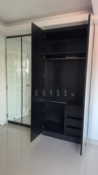 3-BR Townhouse, Bangkok, Khlong Tan Nua, Watthana, Bangkok, 3 Bedrooms, 250 sqm, Townhouse For Rent, by Nusara Rongtran, 500184787 - DDproperty.com