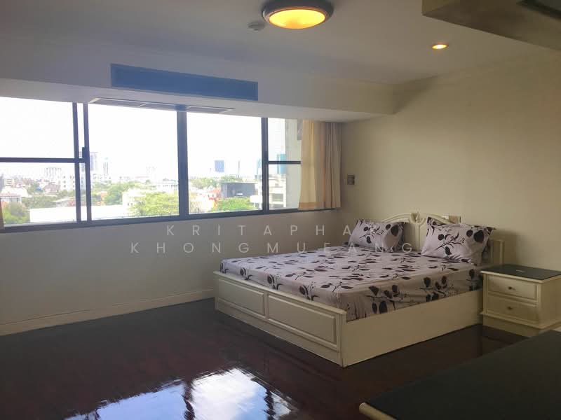 Oriental Towers, Bangkok, 25 Soi Ekkamai 12, Ekkamai Road, Khlong Tan Nua, Watthana, Bangkok, 4 Bedrooms, 452 sqm, Condo For Sale, by Kritaphak Khongmueang, 500184872 - DDproperty.com