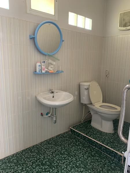 บ้านเดี่ยวพร้อมห้องเช่าวัดไทร นครสวรรค์, Nakhon Sawan, Wat Sai, Muang Nakhon Sawan, Nakhon Sawan, 5 Bedrooms, 150 sqm, Single Detached House For Sale, by The Best Property อ้อ, 500184896 - DDproperty.com